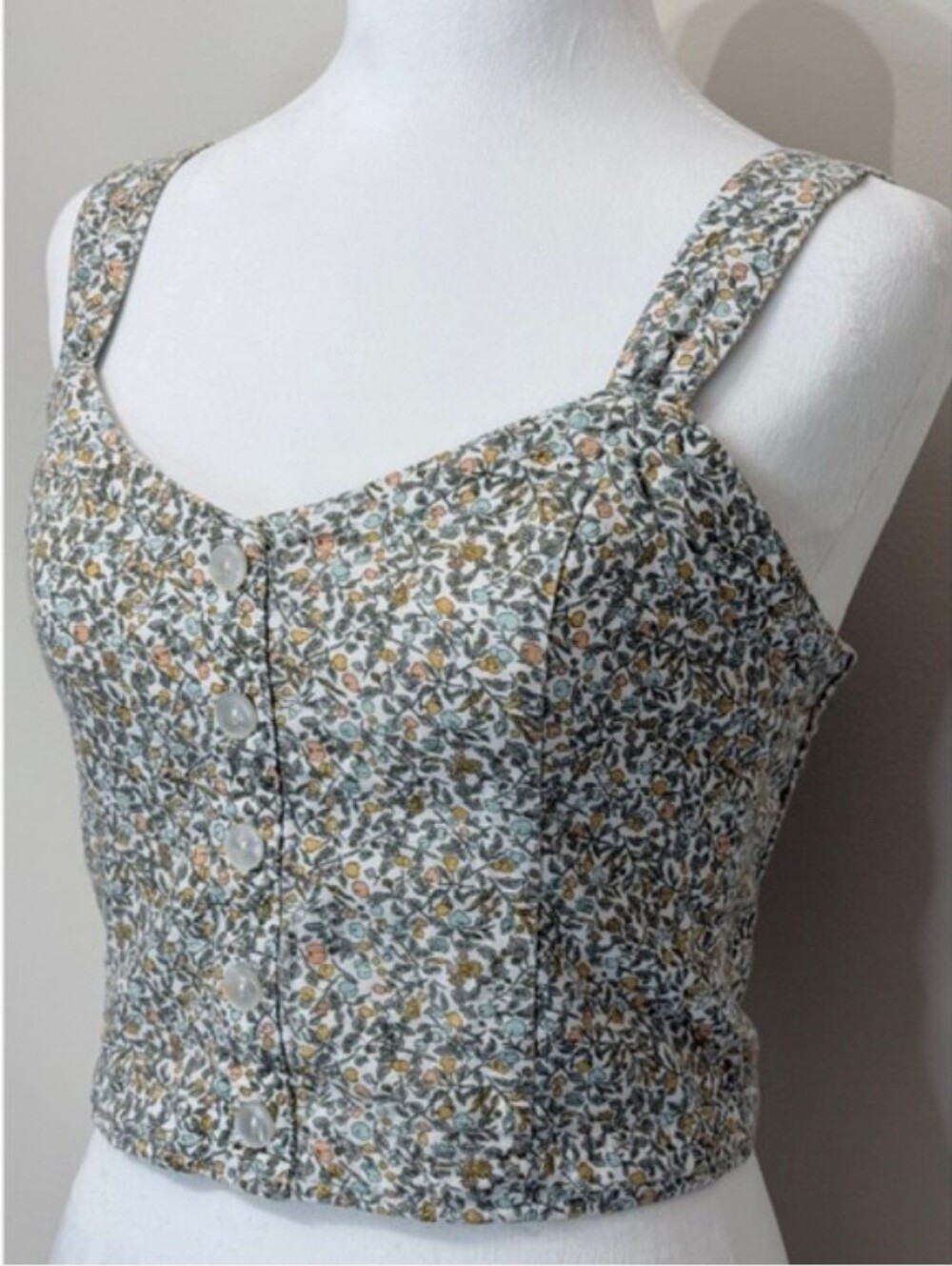 Abercrombie & Fitch Floral Button Crop Top in Cream, Green & Orange